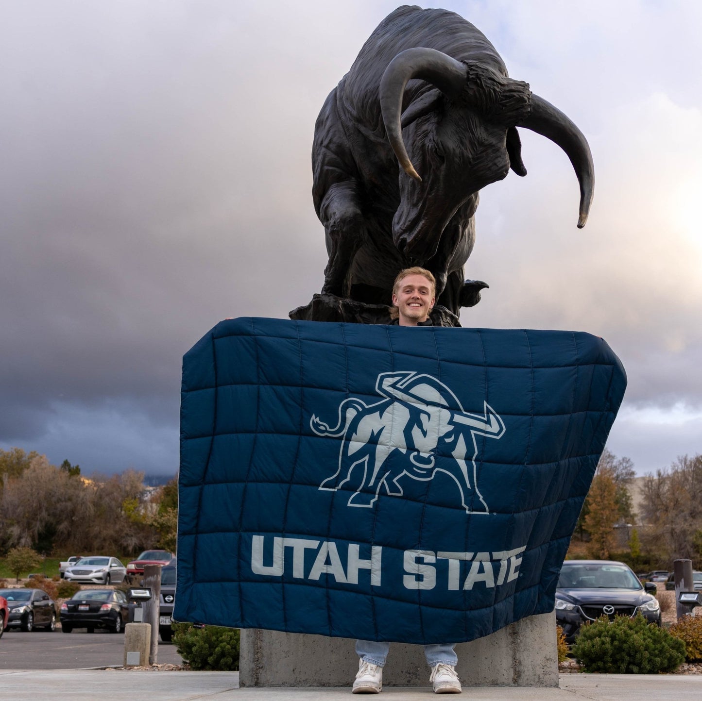 Utah State University - Big Blue - Kukün